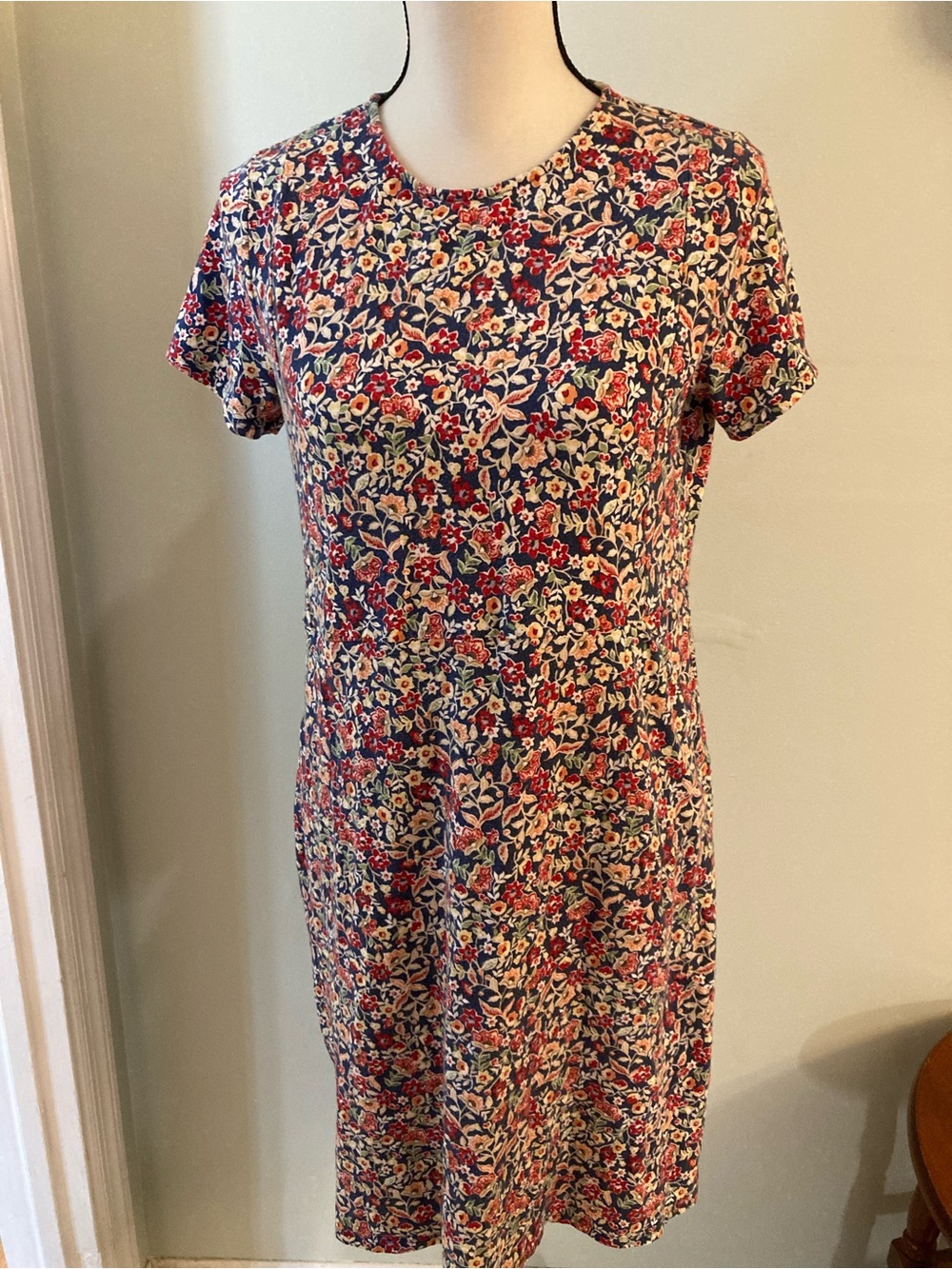 J. Jill Navy Floral Short-Sleeve Shift Dress with Red Accents